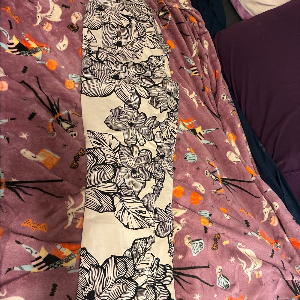 Floral Black and White Chico’s Pant